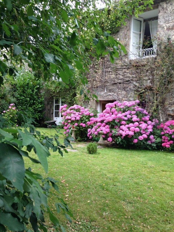 Garden - Le Clos du Prince Chambres d'hôtes (Quintin)