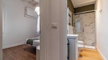 Leilighet, 2 soverom | 2 soverom, strykejern/-brett, barnesenger og wi-fi (inkludert)