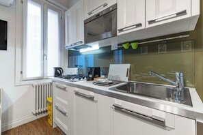 Leilighet, 2 soverom | Eget kjøkken | Kjøleskap, mikrobølgeovn, kokeplater og oppvaskmaskin