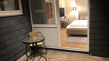 Escrivaninha, Wi-Fi de cortesia, roupa de cama