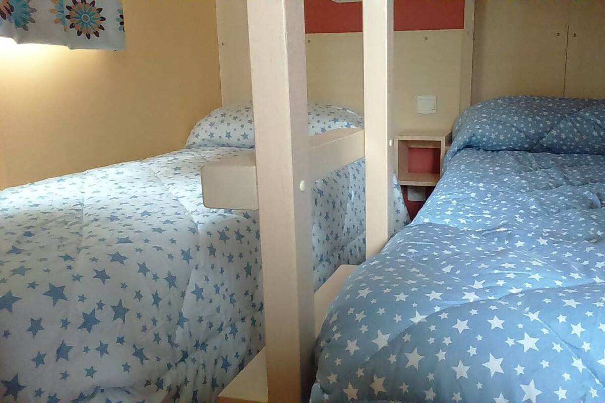 2 habitaciones, wifi gratis y ropa de cama