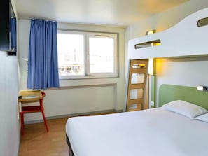 Standard Room, Multiple Beds