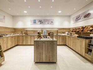 Daily continental breakfast for a fee - Ibis Styles Bamberg Hotel (Bamberg)