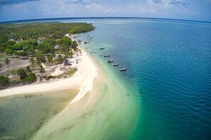 Beach - Mafia Island Lodge (Mafia Island)