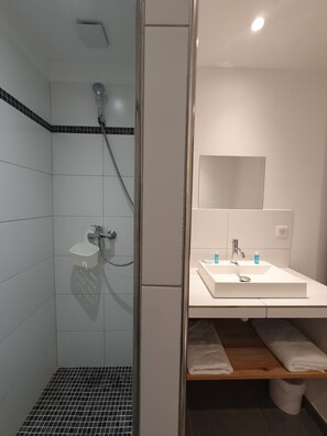 Bathroom - Résidence Filippi (Porto-Vecchio)