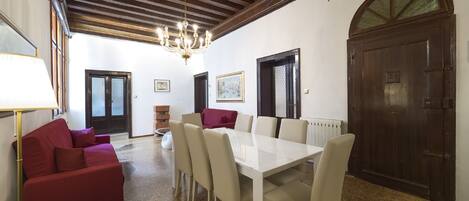 Schiavoni Apartment , 3 Bedrooms | Wohnbereich