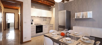 Venice Style Apartments