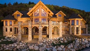 Front of property - See Me Lodge (Steamboat Springs)