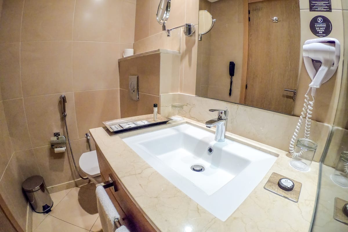 deluxe triple room | 1 bedroom, egyptian cotton sheets, premium bedding, minibar