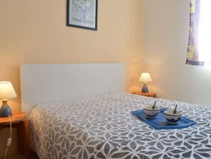 1 bedroom - Apt in Fréjus with pool, near shops, 4 pers, 2 rooms (Fréjus)