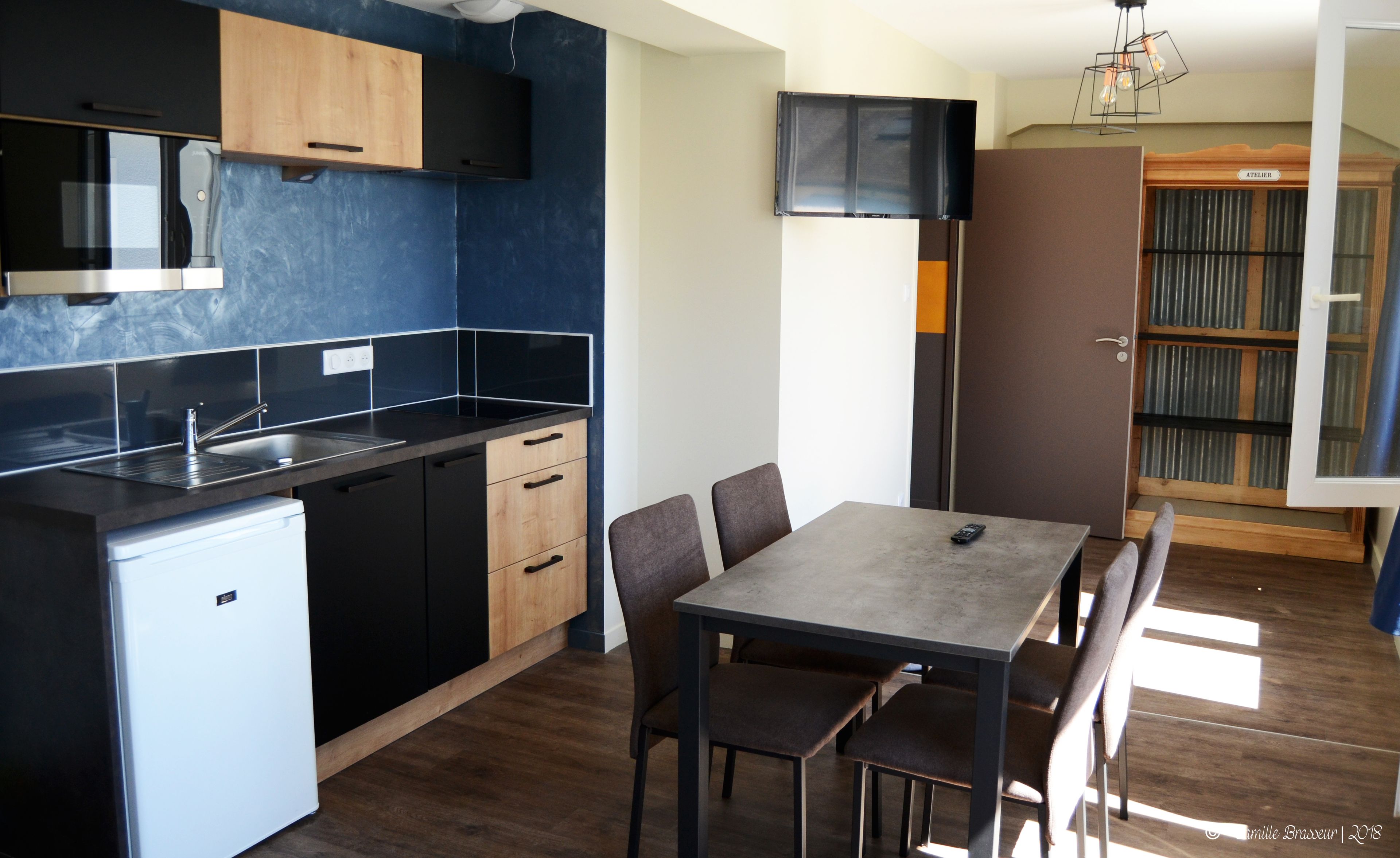 2 bedroom suite for 3 | Private kitchen | Fridge, microwave, stovetop, espresso maker