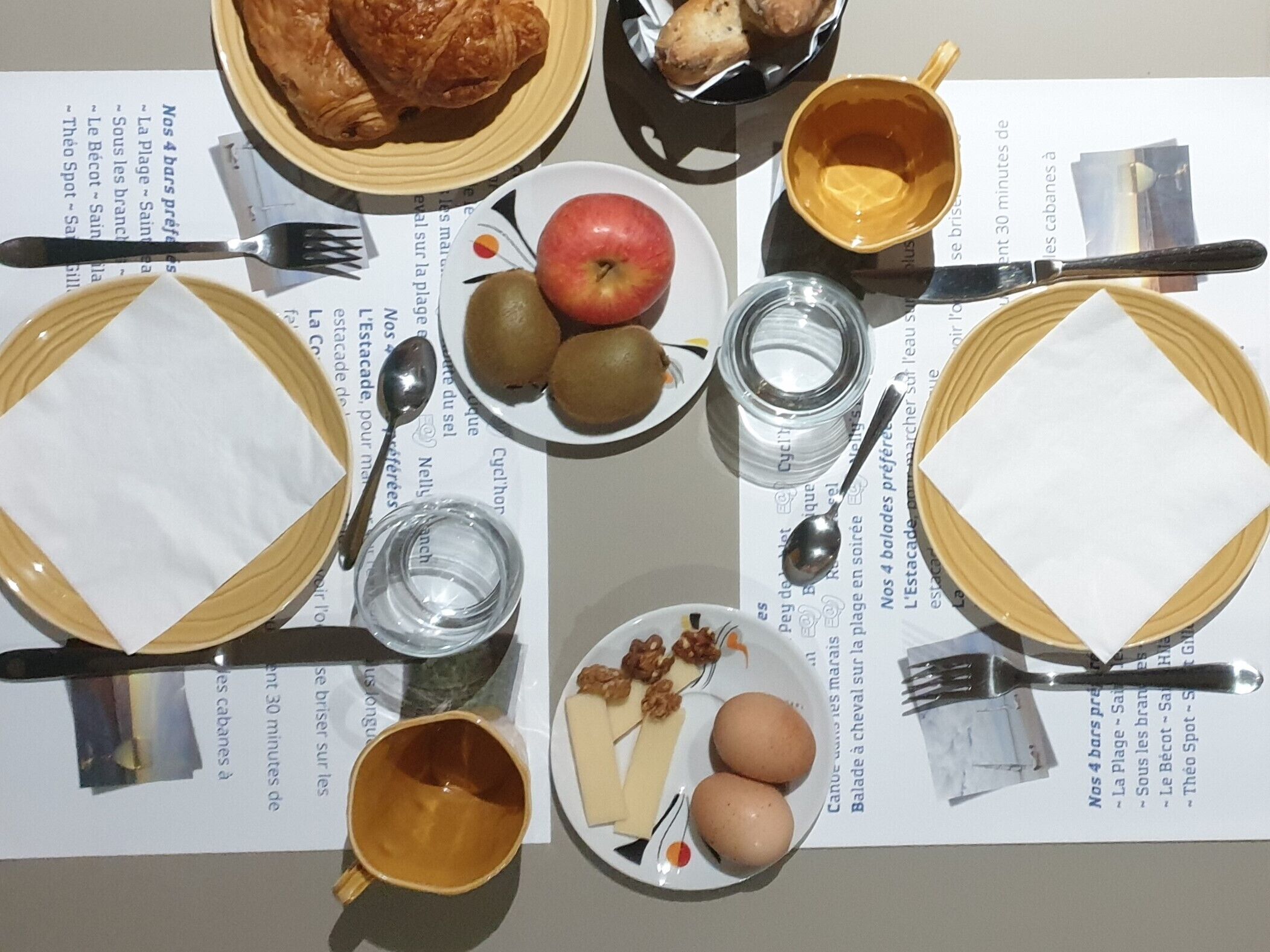 daily buffet breakfast (eur 14.50 per person)