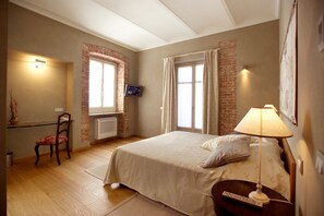 Down duvets, minibar, in-room safe, desk - Rocche Costamagna Art Suites (La Morra)