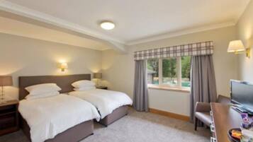 Twin Room | Iron/ironing board, free WiFi, bed sheets, wheelchair access