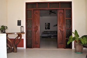 Comfort Studio, 2 Bedrooms, 2 Bathrooms, Beachfront | Terrace/patio
