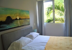 Comfort Studio, 1 Bedroom, 2 Bathrooms, Beachfront | Living area