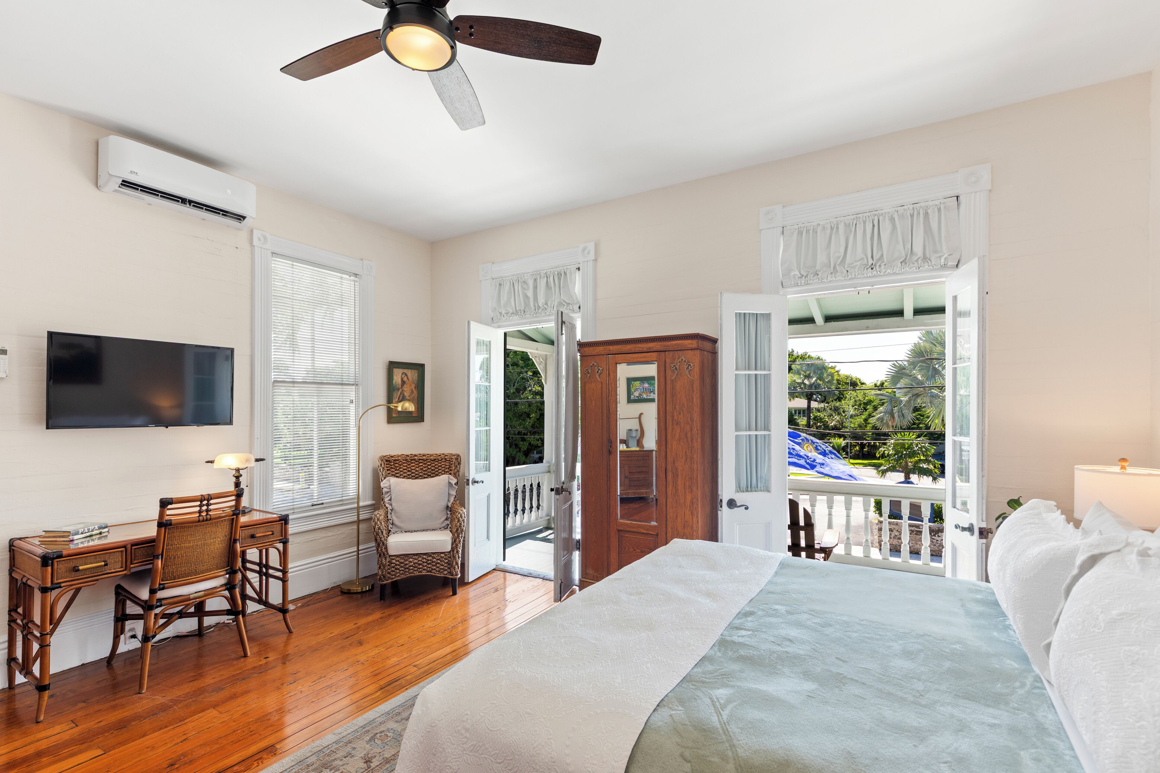 Veranda Room | Individually decorated, individually furnished, desk, free WiFi