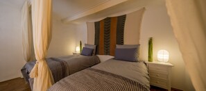 Luxury Townhome, 2 Bedrooms