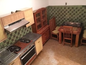 Family dining - 2 Bedroom House (Mexico City)