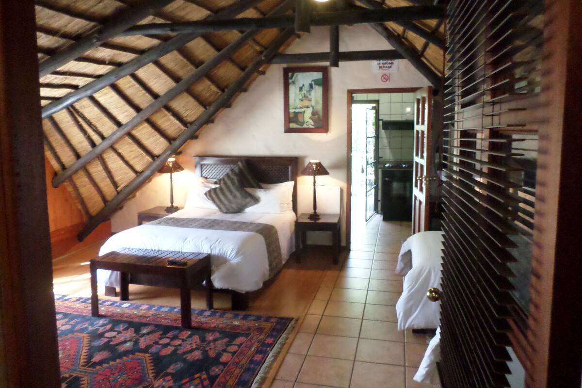 Family Studio Suite, 1 Bedroom, Non Smoking, Garden View