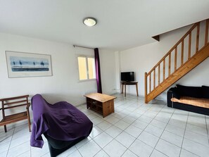 Living area - Seaside Pavilion, 6 Guests, Terrace, Parking, 200m from Beach - Narbonne (Narbonne)