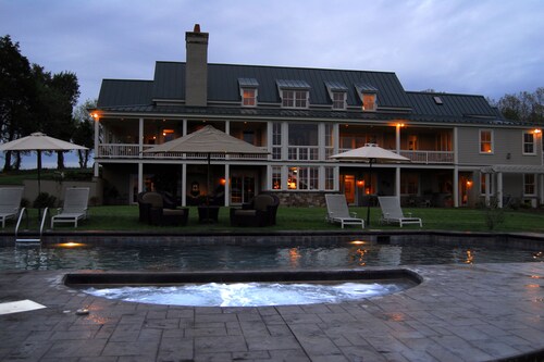 Cedar Spring Inn & Spa