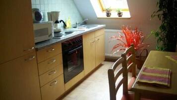 Fridge, microwave, oven