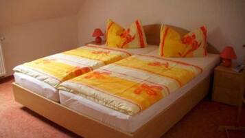 2 bedrooms, bed sheets