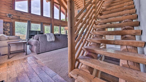 Unclassified image, 1 of 28, button - Spacious Hilltop Cabin w/ Deck & Scenic Views! (Eden)