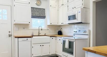 Field House | Game Room | DOWNTOWN Dells | Basketball Court| Arcade