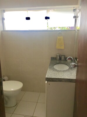 Bathroom - Paraíso Escarpas 2 (Capitólio)