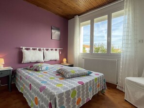 2 bedrooms