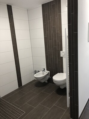 Grand-Apartment (6-10 Persons) | Badezimmer