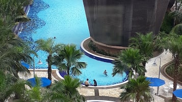 3 outdoor pools