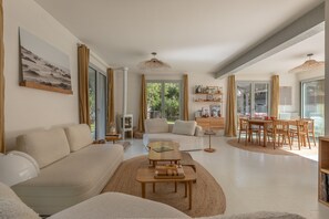 Smart TV, video games, ping pong, books - Dispo 18/07-02/08 - Villa 5 Bdrms+Piscine Piquey, summer between Bassin and Océan (Lège-Cap-Ferret)