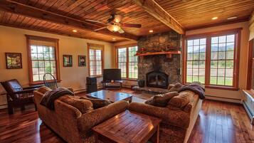 Smart TV, fireplace, DVD player, table football