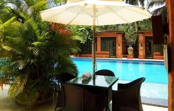 Alberca al aire libre 