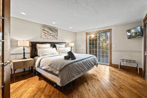 5 chambres, fer et planche à repasser, Wi-Fi, draps fournis