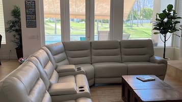 Smart TV, Netflix, books, streaming services