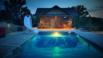 Beheizter Pool