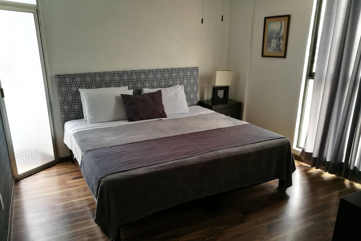 Economy Triple Room, Multiple Beds | Desk, free WiFi, bed sheets