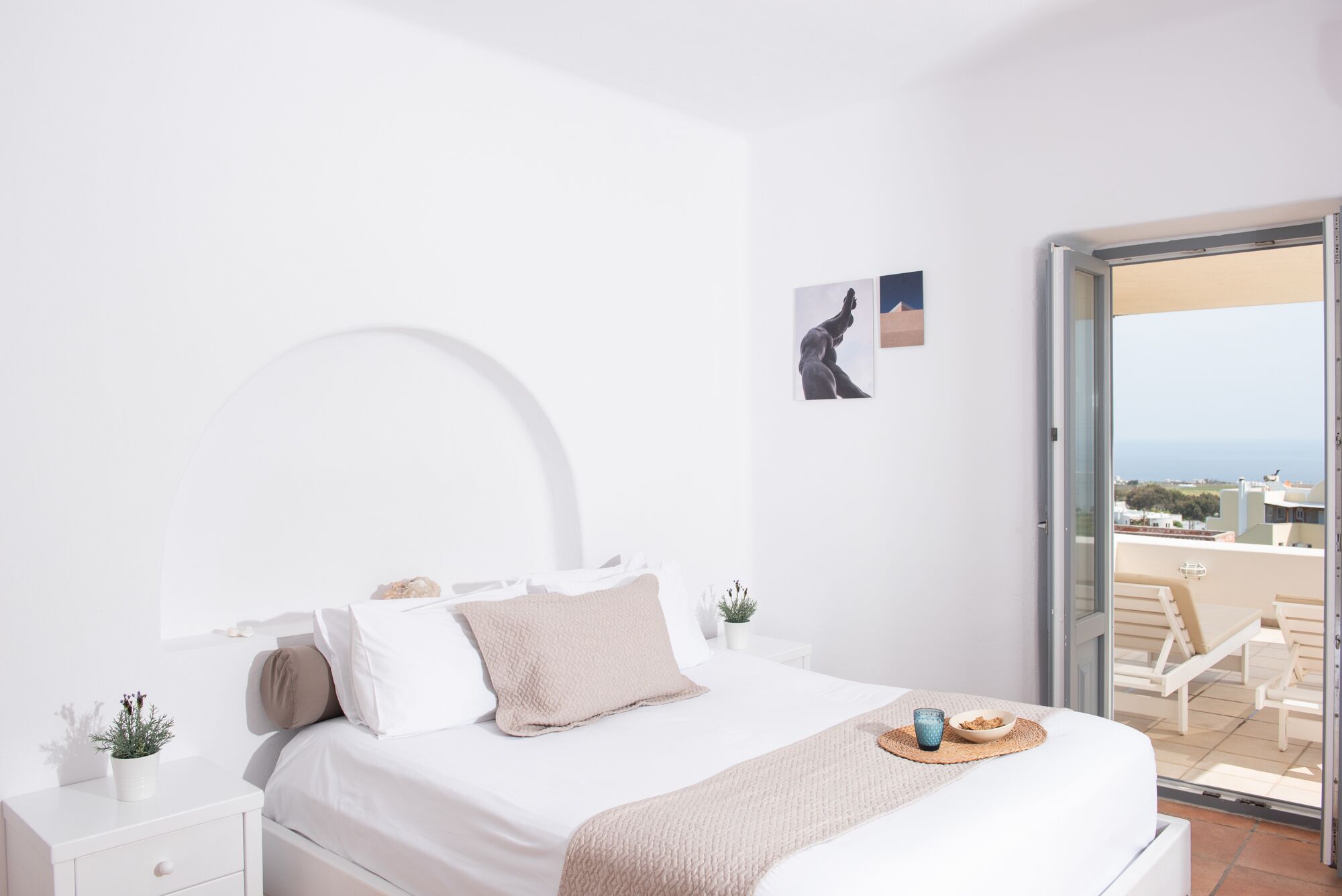 5 chambres, coffres-forts dans les chambres, fer et planche à repasser