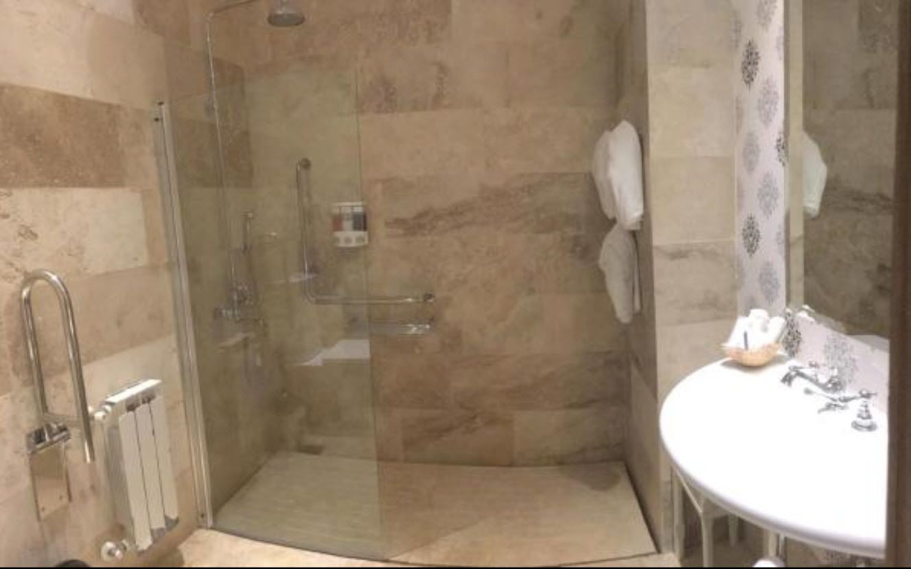 standard triple room, multiple beds, garden view | bathroom | shower, free toiletries, hair dryer, bathrobes