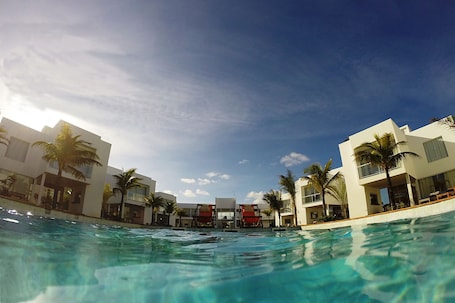 Outdoor pool, sun loungers