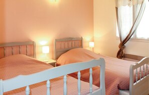 4 chambres, lit parapluie, Wi-Fi gratuit, draps fournis