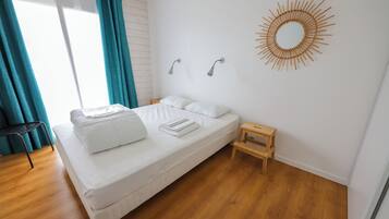 3 chambres, fer et planche à repasser, lit parapluie, Wi-Fi gratuit