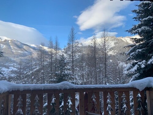 Beau Chalet 9 persons, 5 rooms, 120m2 in Allos