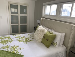 6 chambres, coffres-forts dans les chambres, fer et planche à repasser