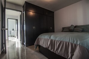 3 Schlafzimmer, Bügeleisen/Bügelbrett, Internetzugang, Bettwäsche