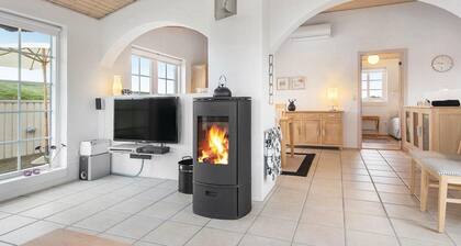 3 bedroom amazing home in Harboøre